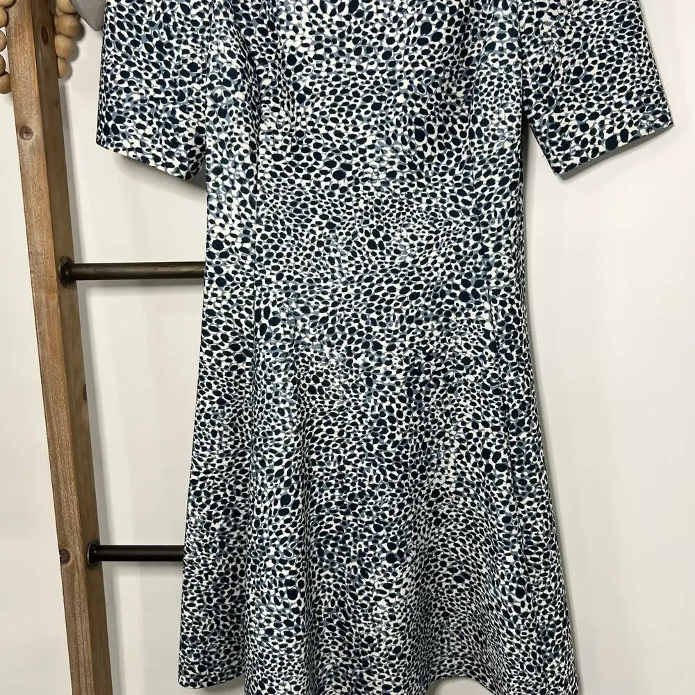 DKNY Blue Black Short Sleeve Above‎ the Knee Work Fit Flare Dress Size 8 - Picture 3 of 9